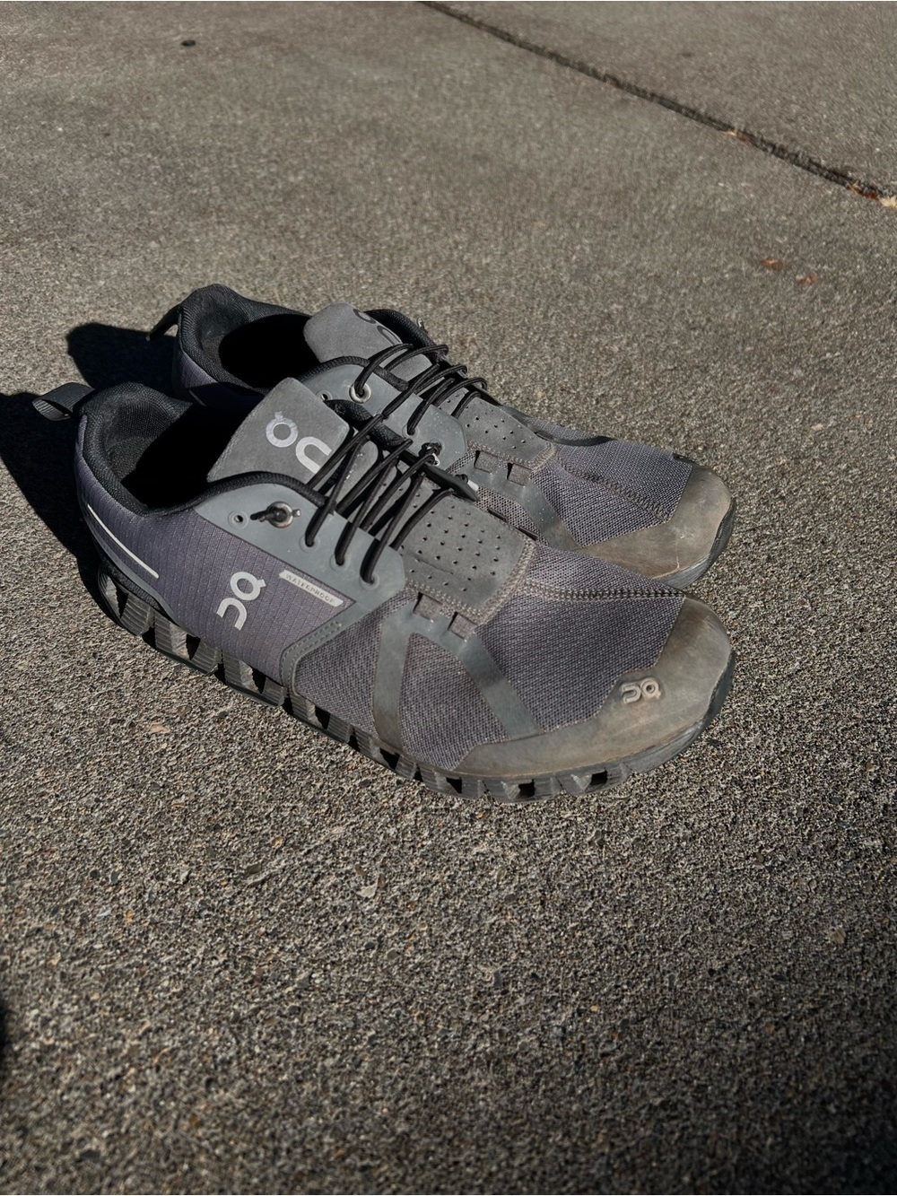 On Running Men's Cloudventure Trail Shoes - Gray